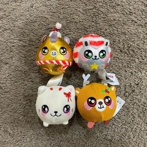 Squeezamals Christmas Holiday lot (4 total)